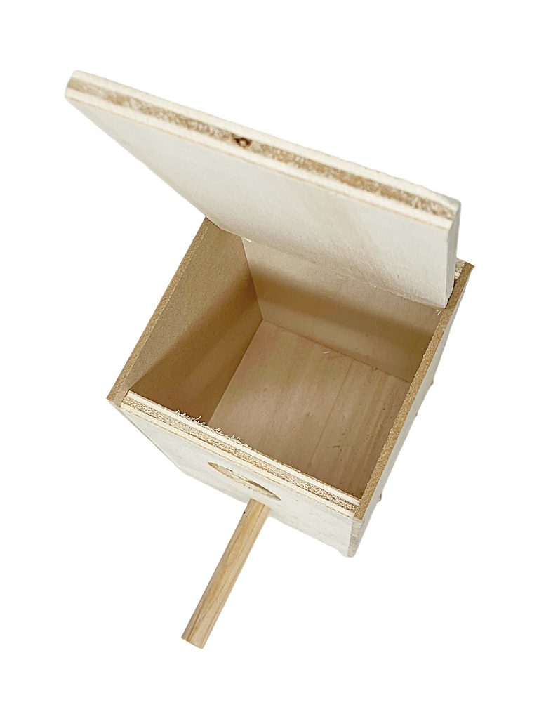 Exotennestkast midden nr.4  DxBxH 10.8x10.5x15.8 cm